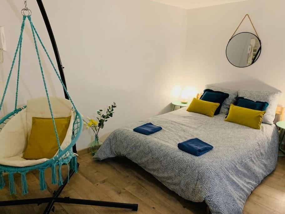 Cocooning Modern Design Studio Avesnes-sur-Helpe Esterno foto