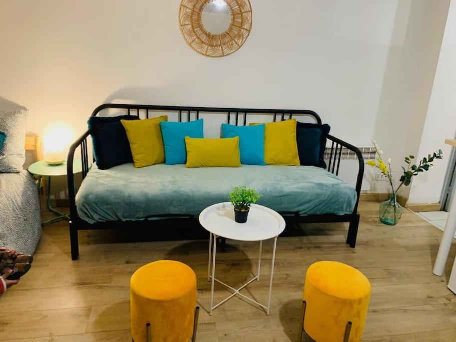 Cocooning Modern Design Studio Avesnes-sur-Helpe Esterno foto