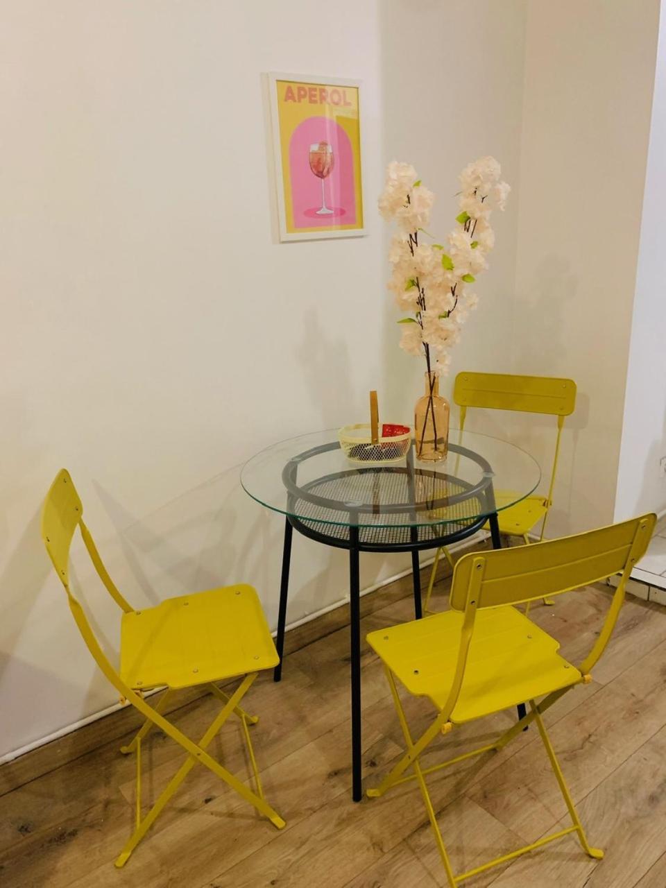 Cocooning Modern Design Studio Avesnes-sur-Helpe Esterno foto
